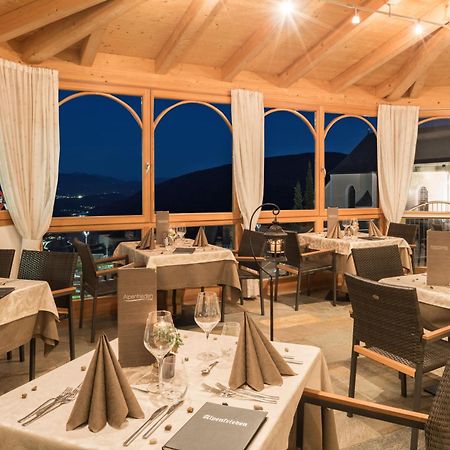 Hotel Alpenfrieden Maranza Buitenkant foto