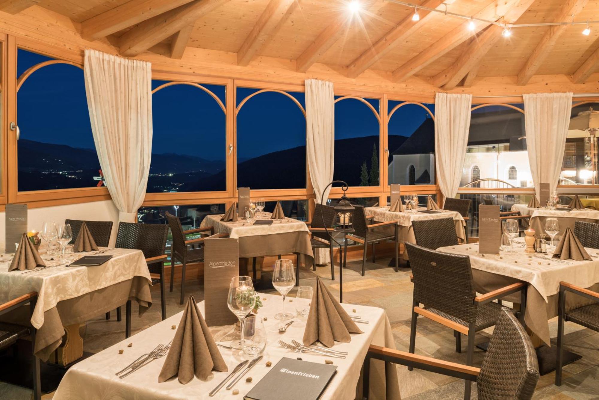 Hotel Alpenfrieden Maranza Buitenkant foto