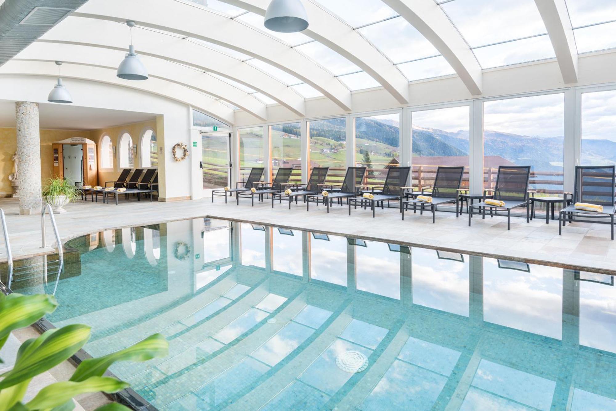 Hotel Alpenfrieden Maranza Buitenkant foto